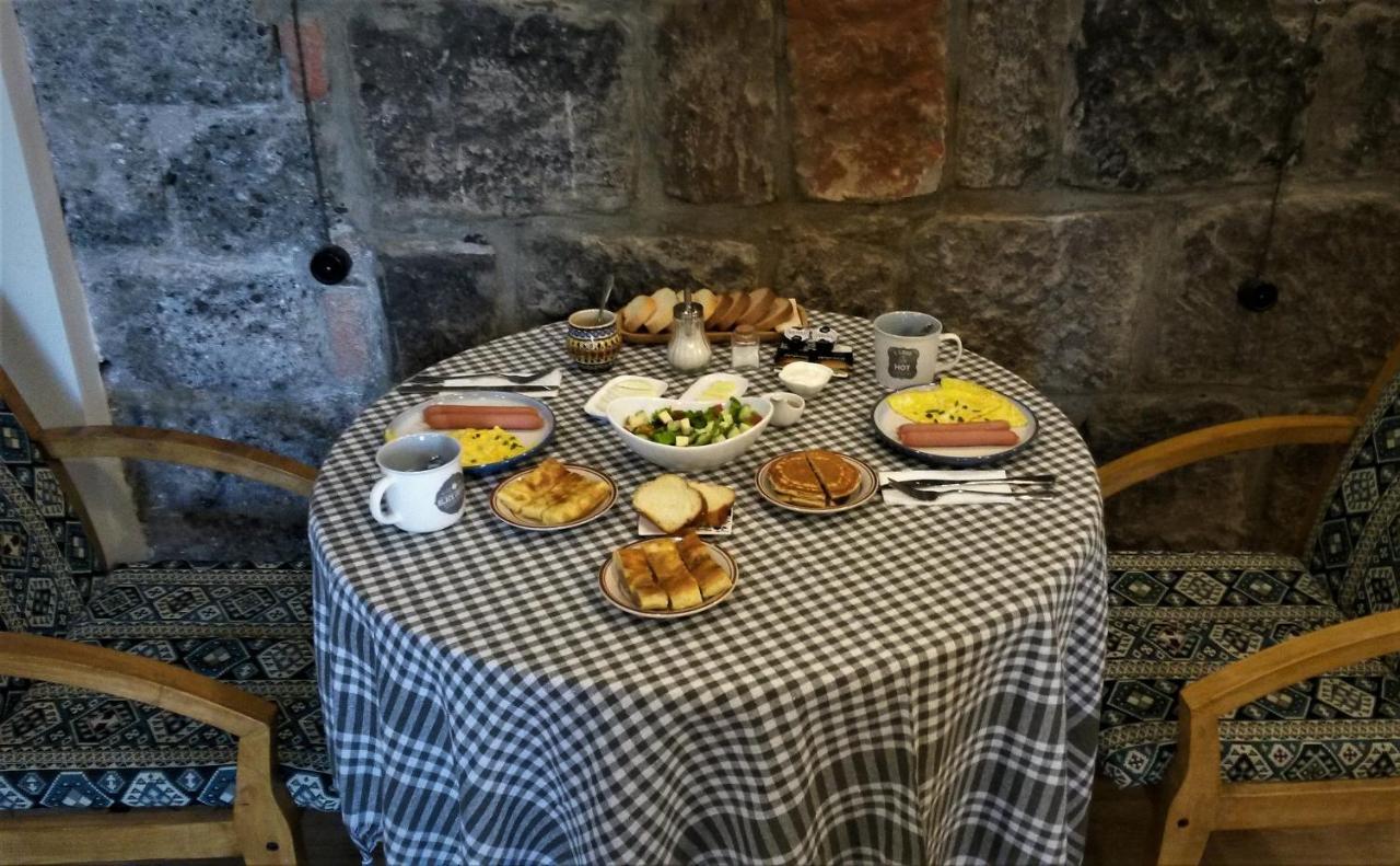 Grape House Hotell Tbilisi Eksteriør bilde